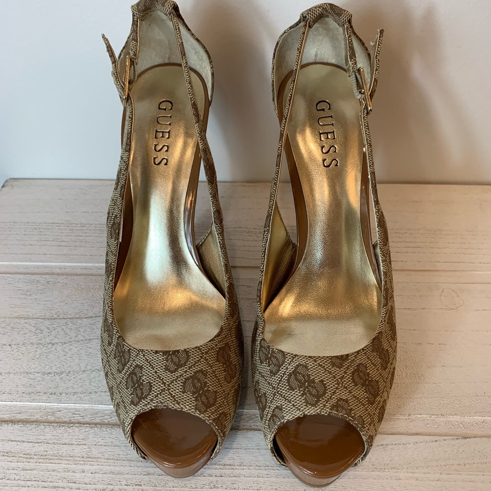 Guess Holie Platform Ankle Strap Peep-Toe Heels. Size 7.